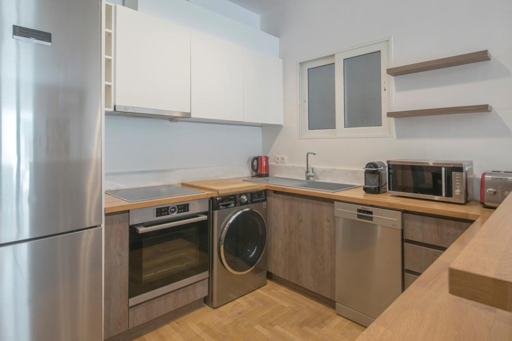 Delightful Stylish Two Bedroom Condo In Hip Area Of Central Athen Exterior foto